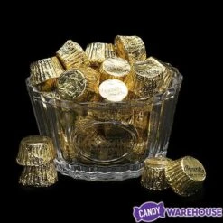 Reese's Peanut Butter Cups Miniatures - Gold: 200-Piece Bag -Best Candy Store reese s peanut butter cups miniatures gold 200 piece bag candy warehouse 3