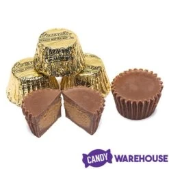 Reese's Peanut Butter Cups Miniatures - Gold: 200-Piece Bag -Best Candy Store reese s peanut butter cups miniatures gold 200 piece bag candy warehouse 5