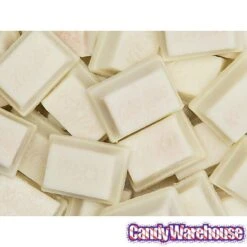 White Chocolate Kit Kat Minis Candy: 7.6-Ounce Bag -Best Candy Store white chocolate kit kat minis candy 7 6 ounce bag candy warehouse 3 0465a26c d783 4fd5 aa90 7f8f175c8427